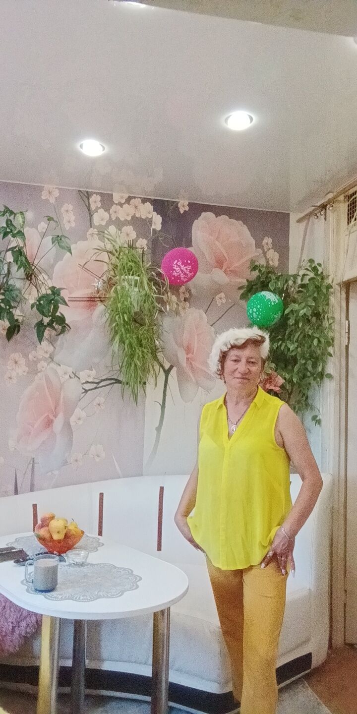 ,   Karamelka, 59 ,     , c , 