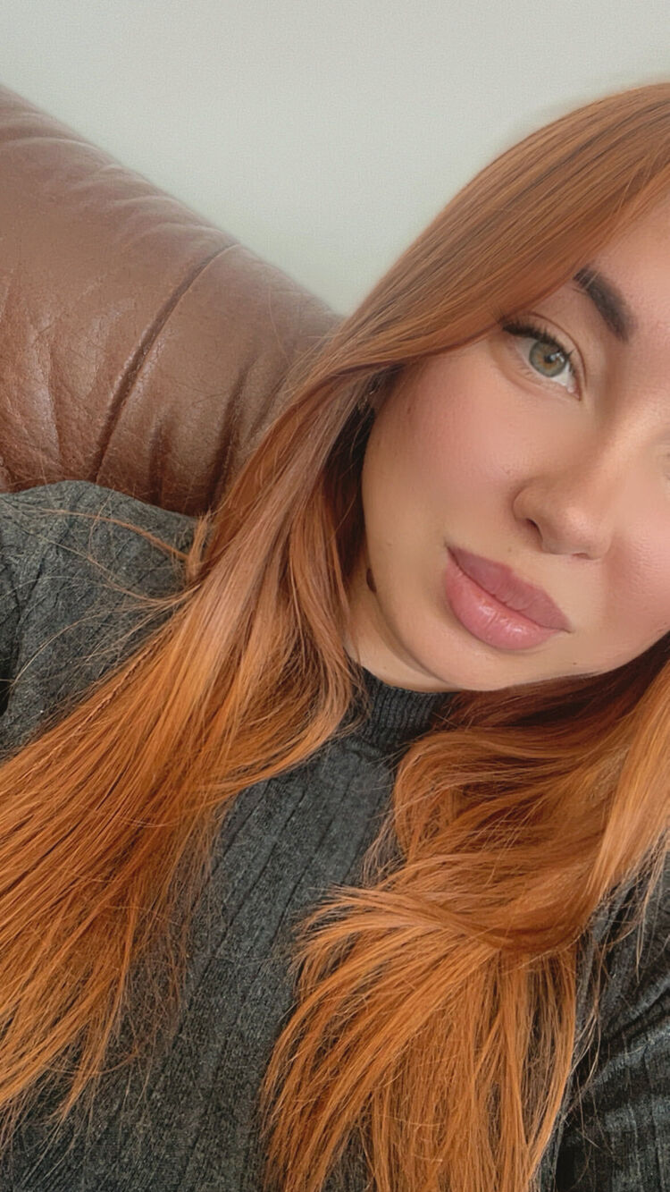  ,   Viki, 31 ,   ,   