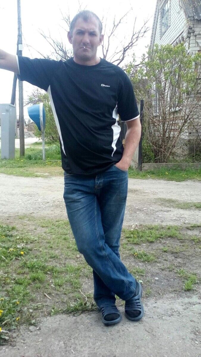  ,   Valentin, 41 ,   , 