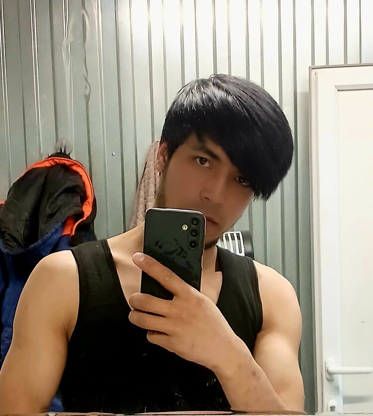  52587079  Bobur, 22 ,    