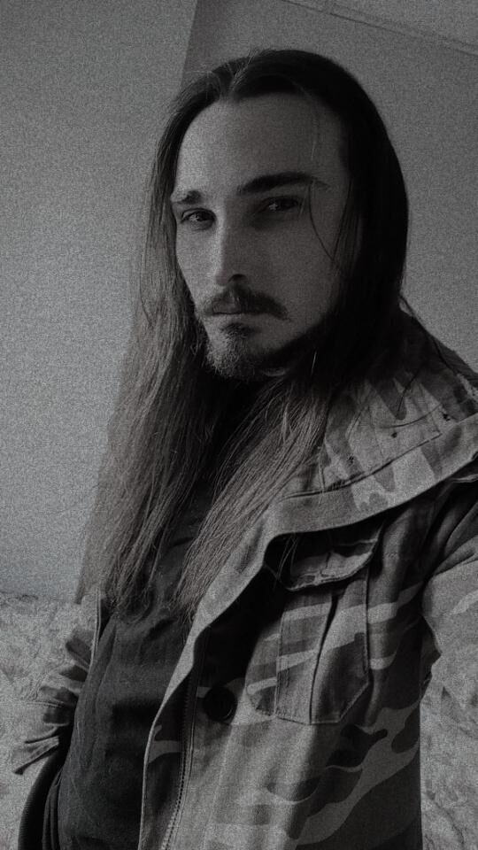  48778629  Andrei, 28 ,    