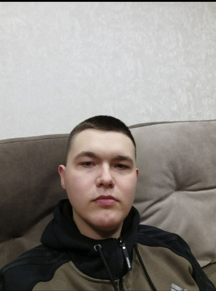  40819759  Danil, 22 ,    