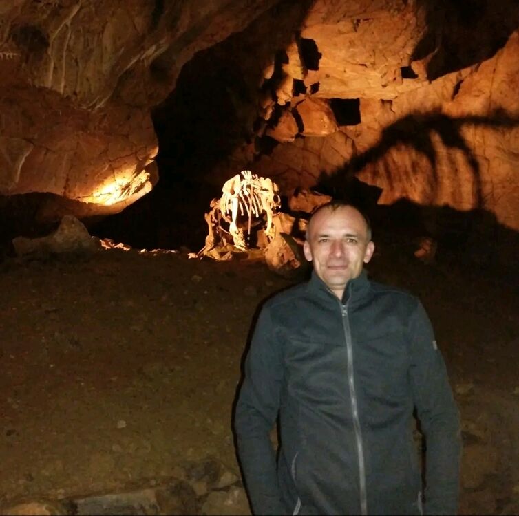  38344149  Vitja, 44 ,    
