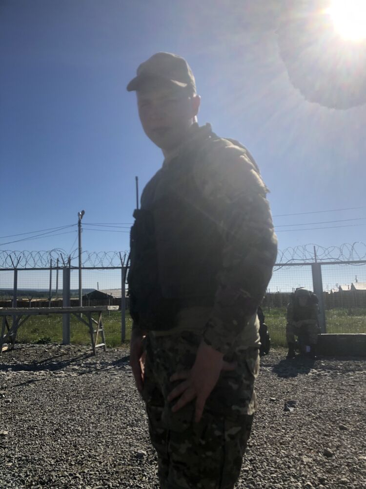  43640869  , 28 ,    