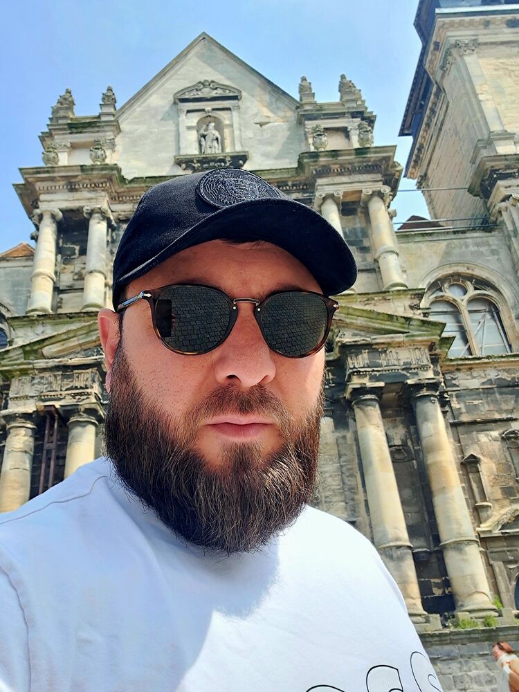 ���������� ������, ���� ������� Thug, 40 ���, ������������ ��� ������, ����� � ���������