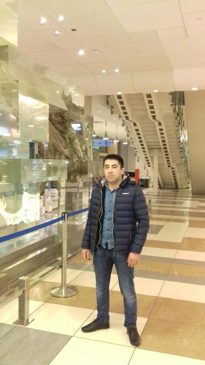  ,   Hamid, 37 ,   ,   , c 