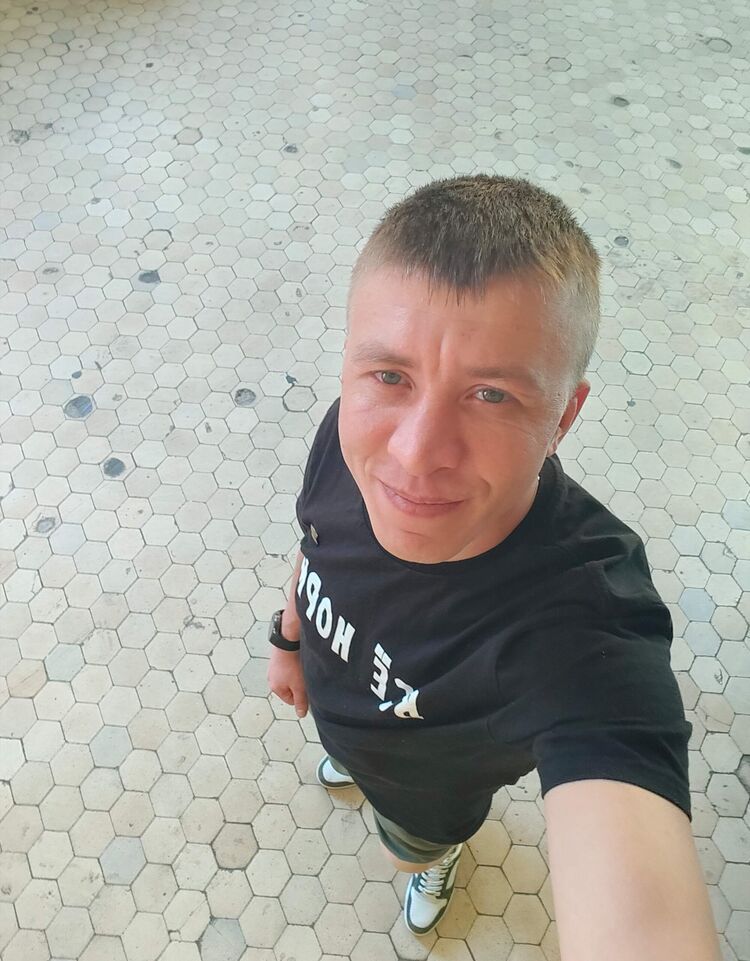  -,     , 37 ,   