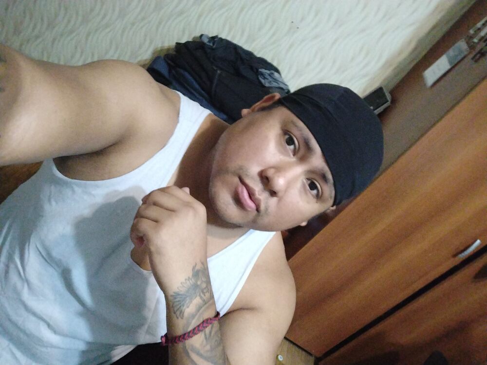  49471709  Rudi, 31 ,    