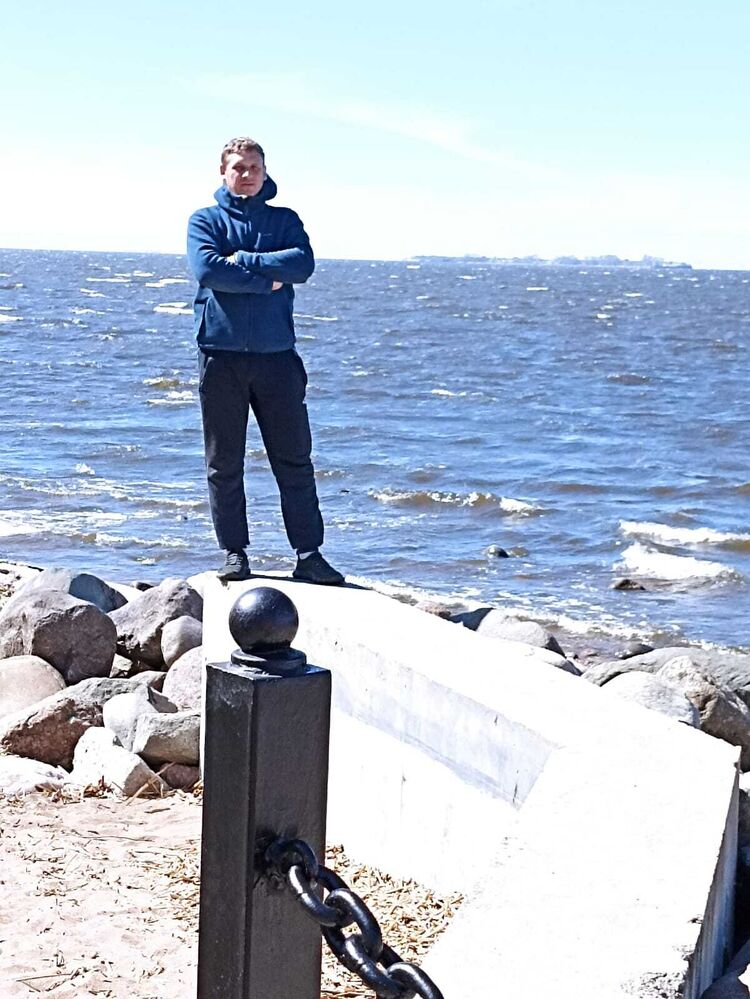  -,   Dmitry, 42 ,   ,   , c , 