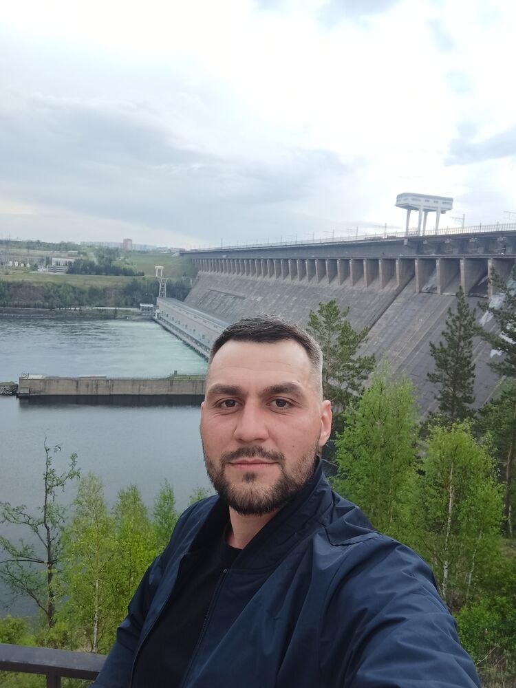  46111379  Vlados, 32 ,    