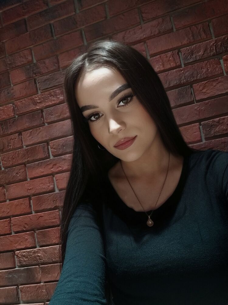  ,   Elizaveta, 22 ,   c 