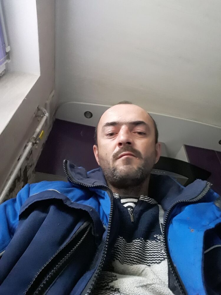  26136909  , 42 ,    