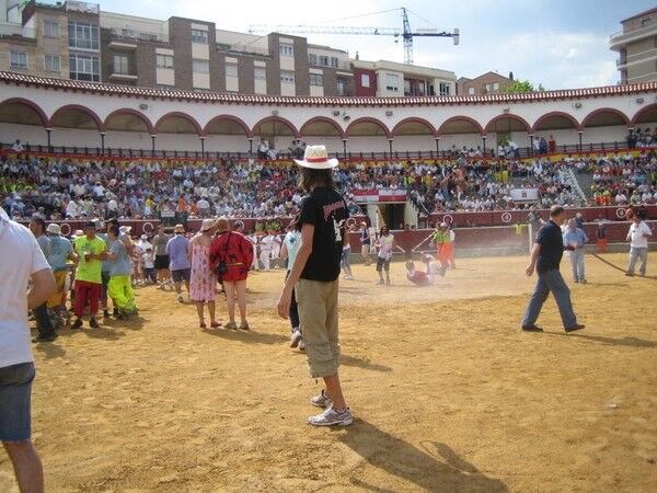  Zaragoza,   Woozoo, 42 ,     , c 