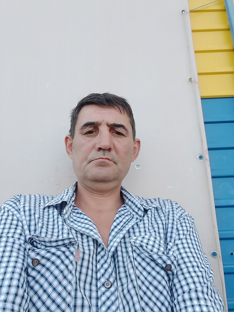  48172439  Alexander, 47 ,    