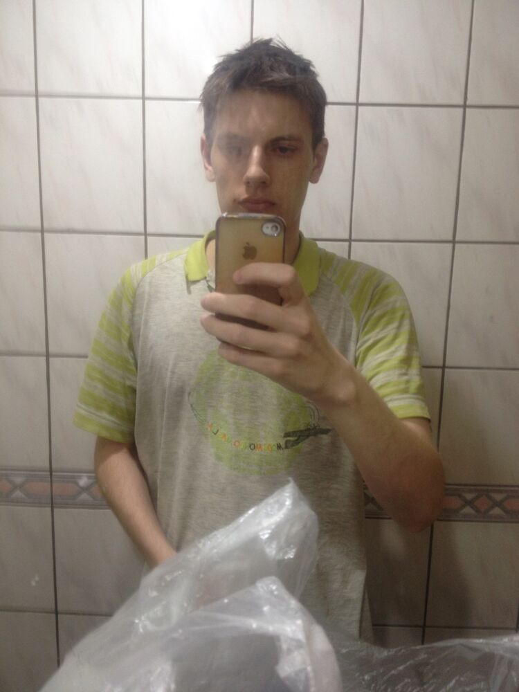  15883689  , 33 ,    