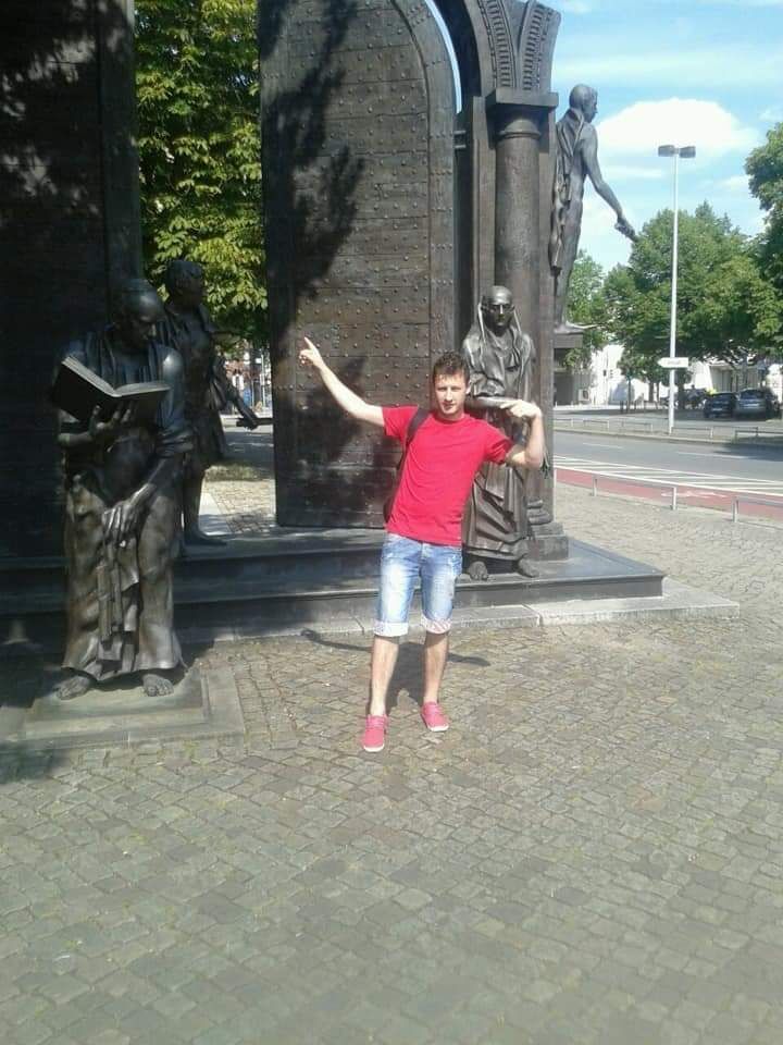  42397949  Veaceslav, 34 ,    