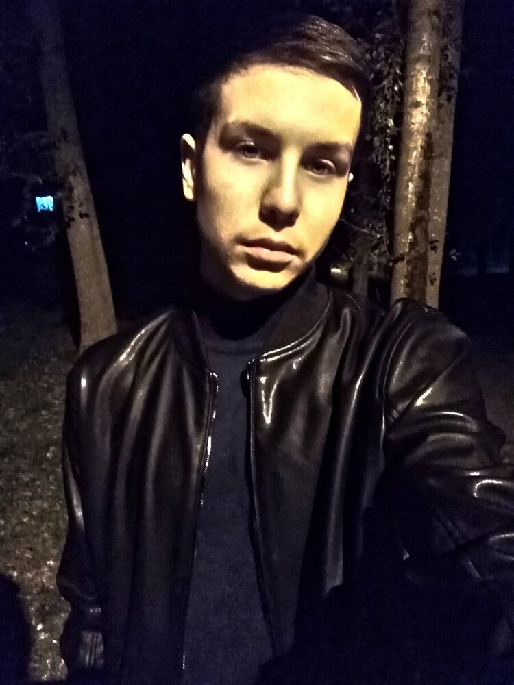  21157319  , 24 ,    