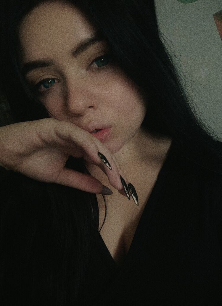  ,   Your Mommy, 23 ,   ,   