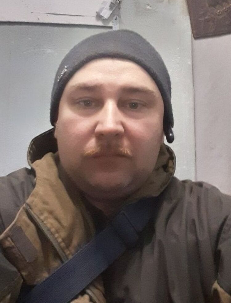  46528109  , 44 ,    
