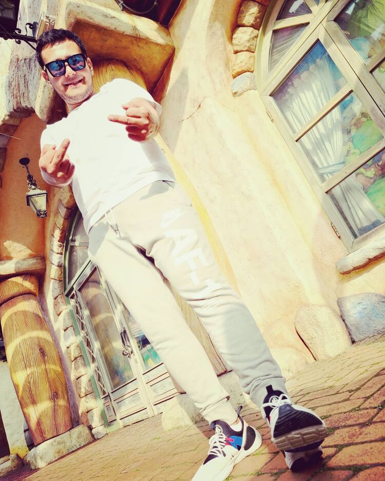  ,   Jahangir, 28 ,   ,   , c , 