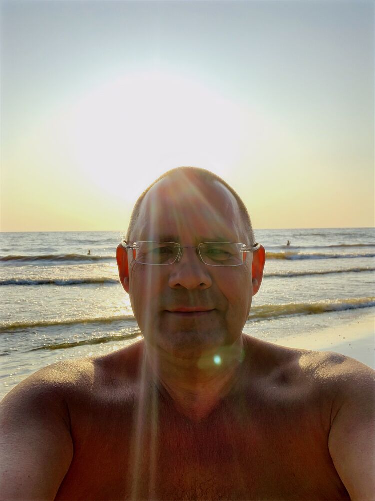  ,   Valeri, 54 ,   ,   