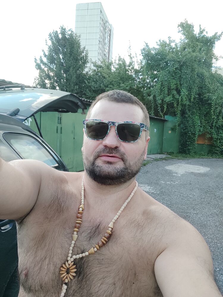  50083619  Guru, 39 ,    