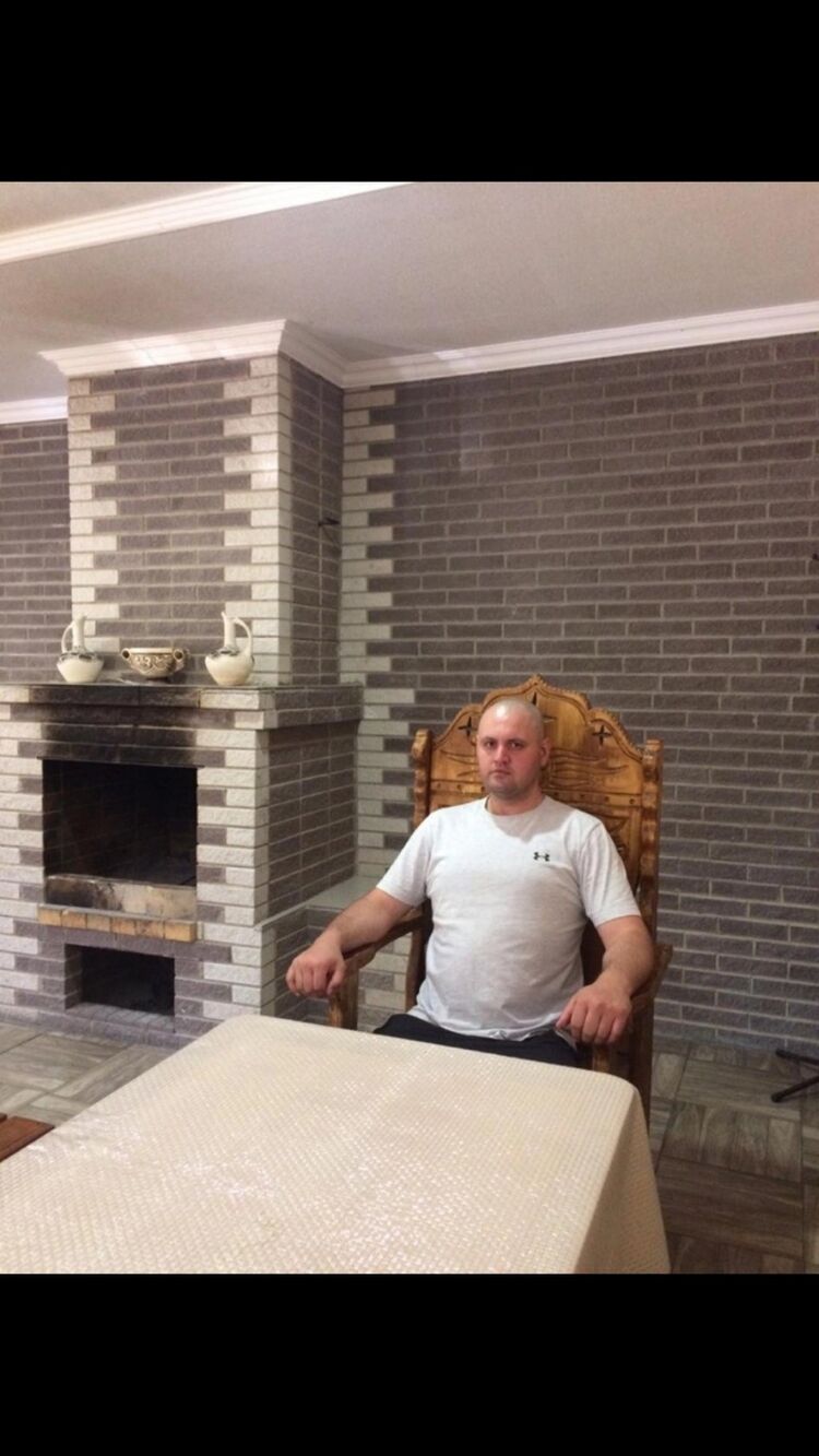  31633489  Alan, 38 ,    