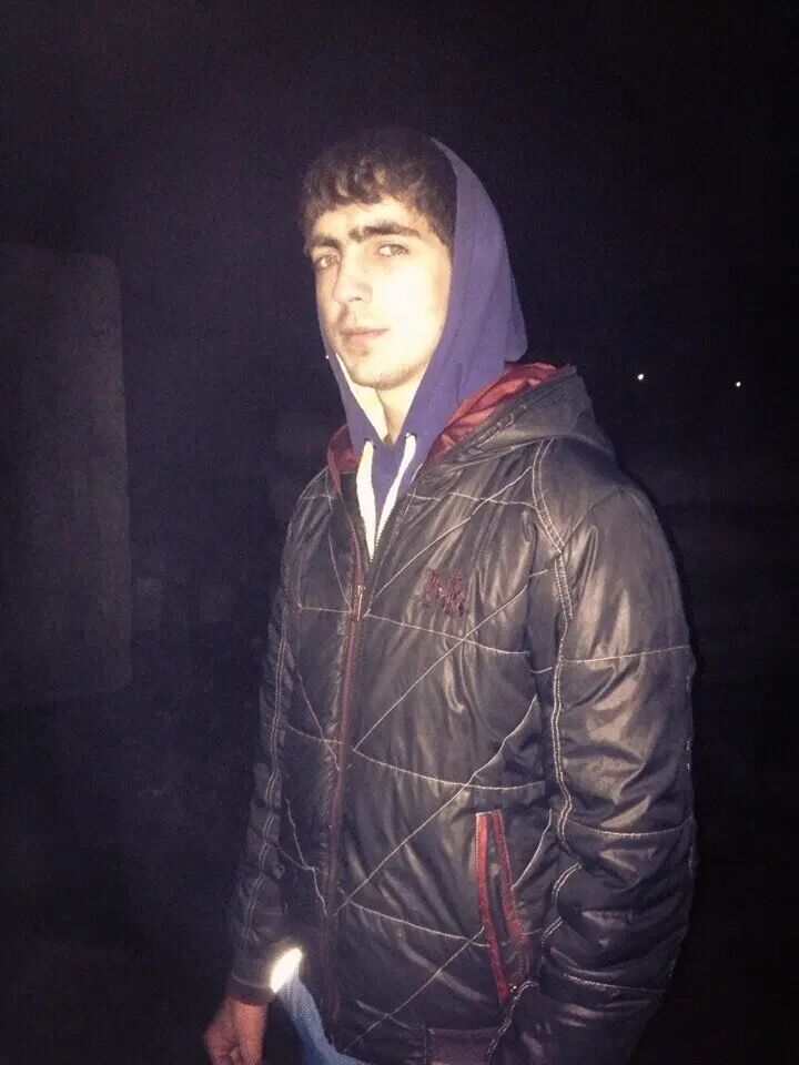  46764279  Zaxap, 28 ,    
