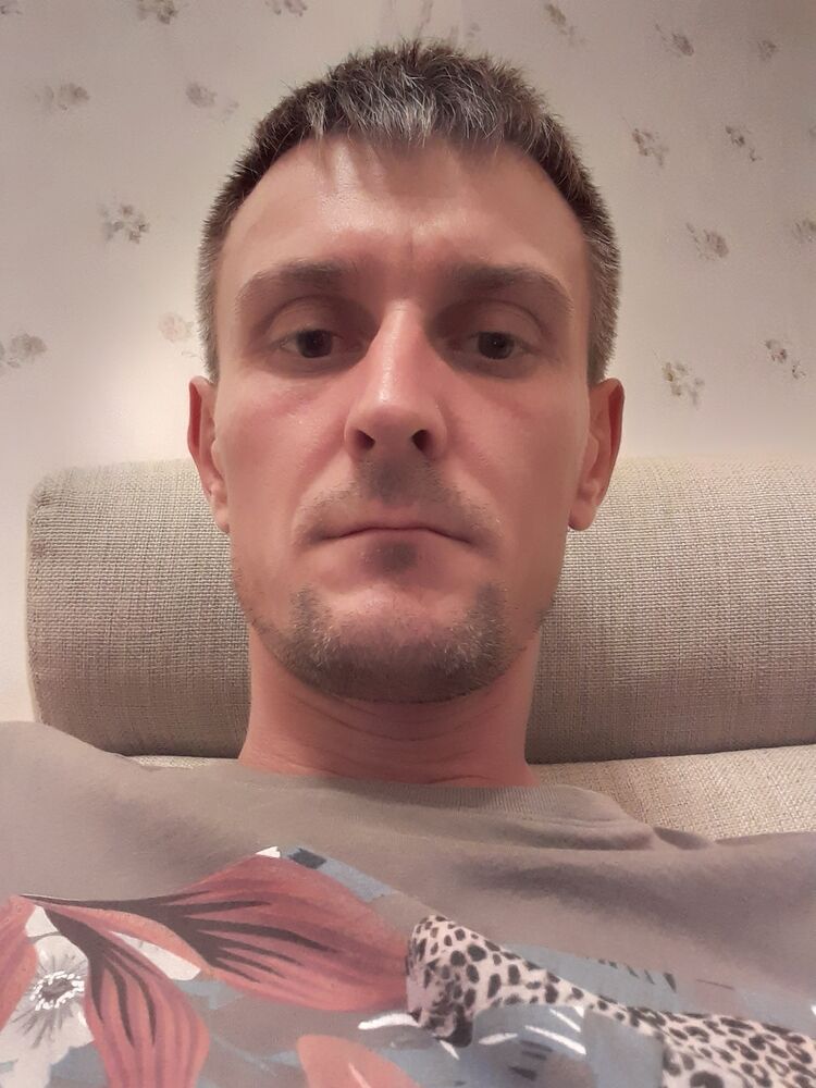  28446769  , 37 ,    -