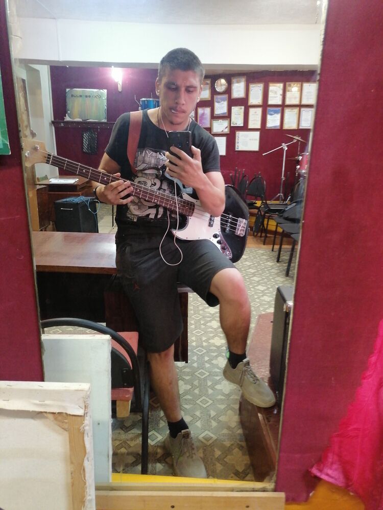  27533349  MANI, 25 ,    