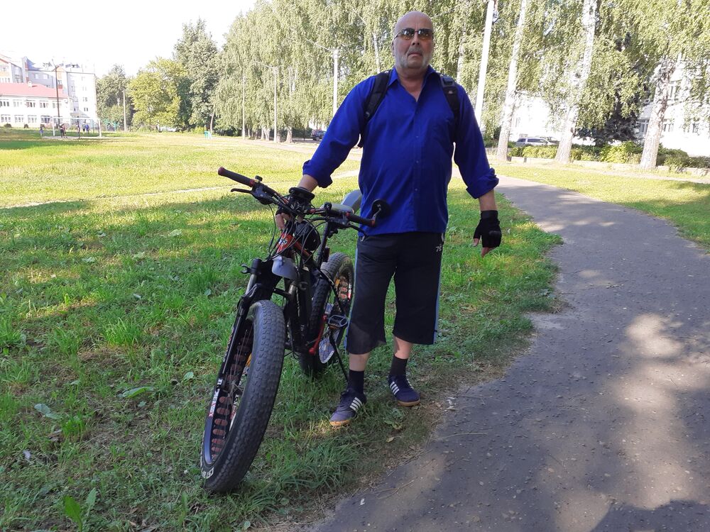  31086699  VADIM, 64 ,    -