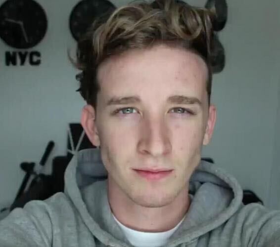  36240279  Daniil, 39 ,    