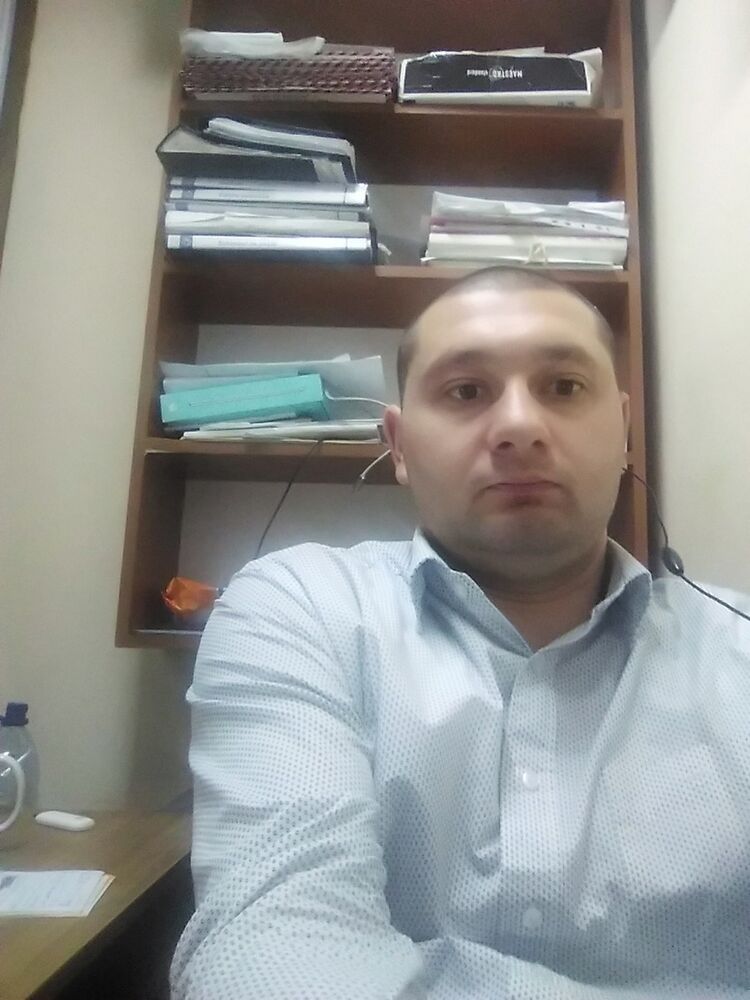  15026219  Vladimir, 36 ,    