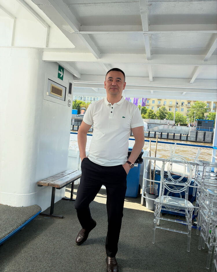 ���� 51954209 ������� ����, 37 ���, ���� ���������� � ������