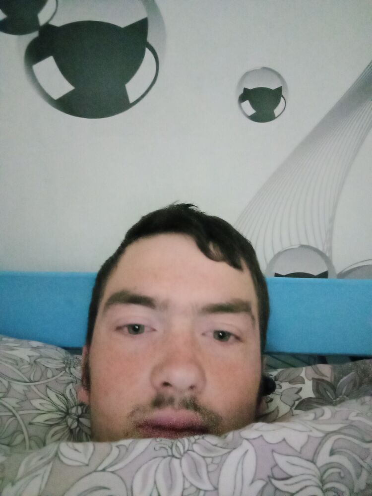  ,   Maxim, 23 ,   ,   , c 