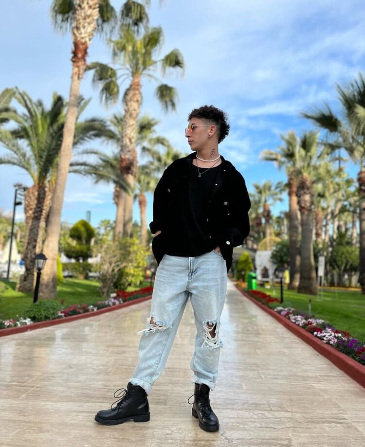  52524259  Ashley, 19 ,    