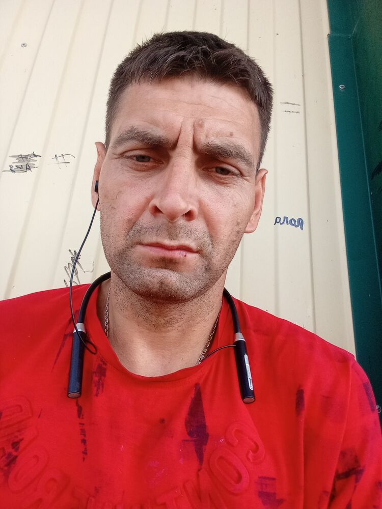  48152979  , 39 ,    