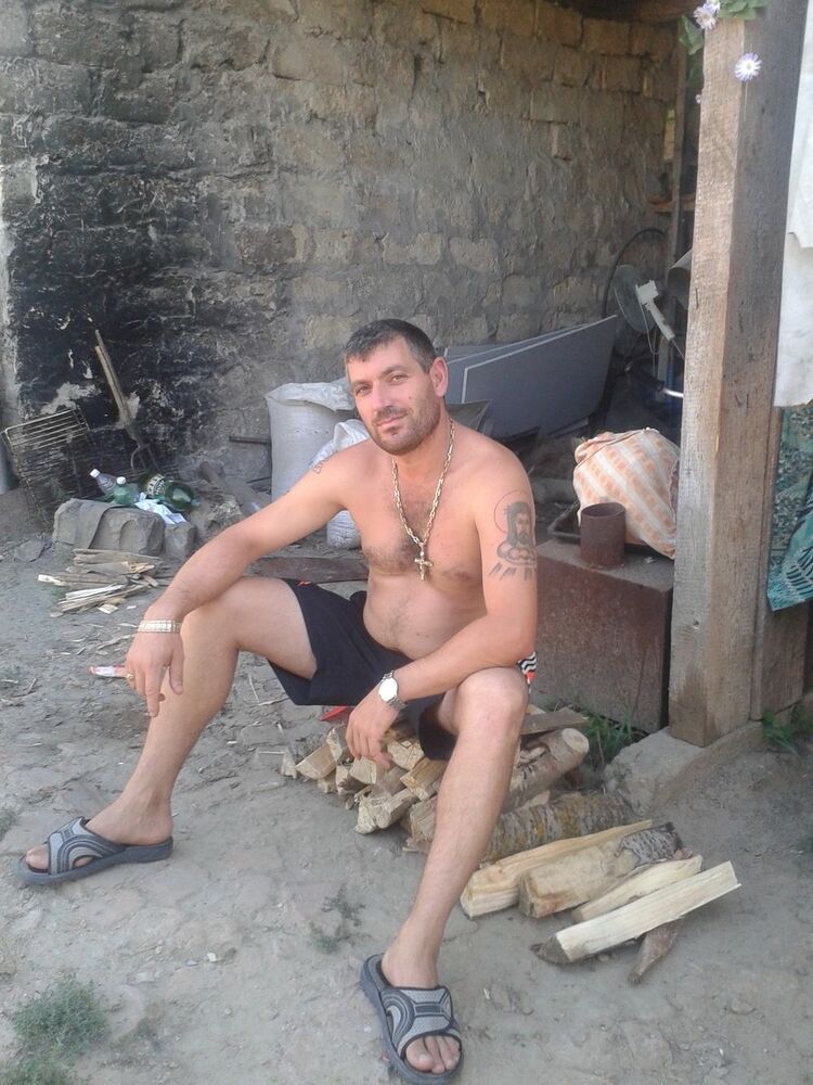  5029399  DAVID, 48 ,    