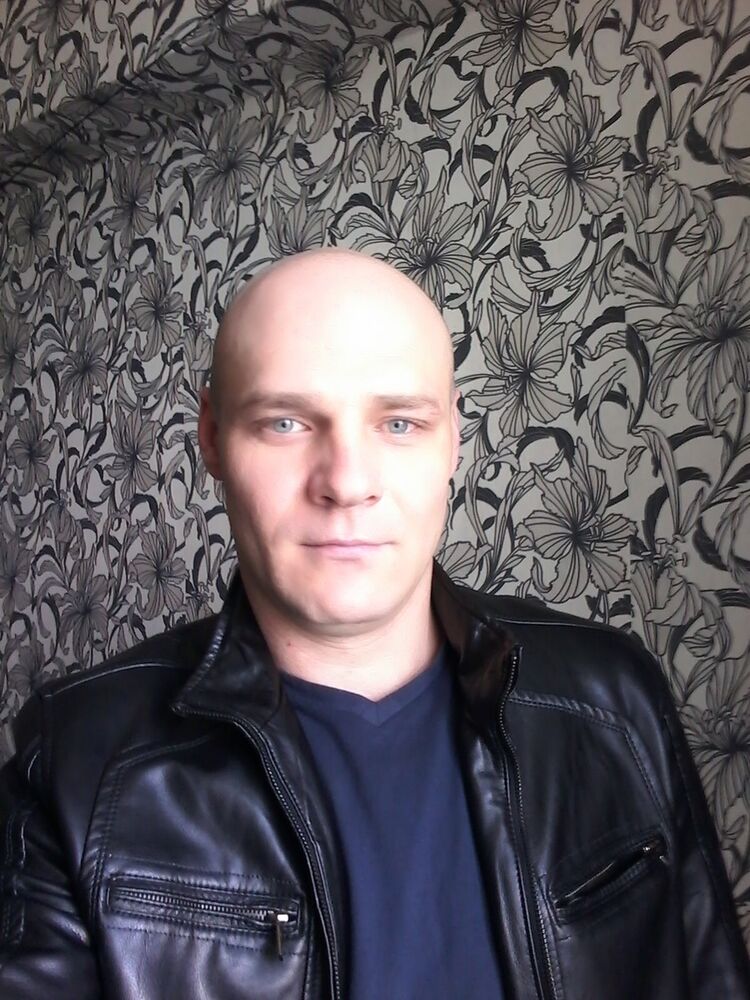  ,   ALEX, 44 ,   