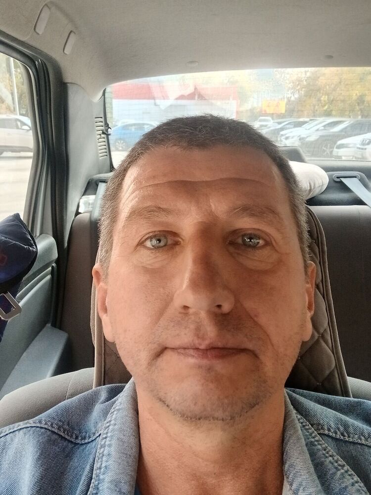  46639029  , 52 ,    