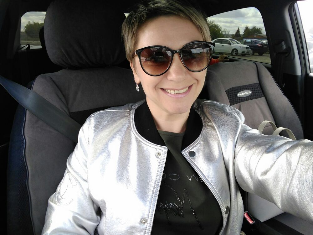  33569709  Svetlana, 46 ,    