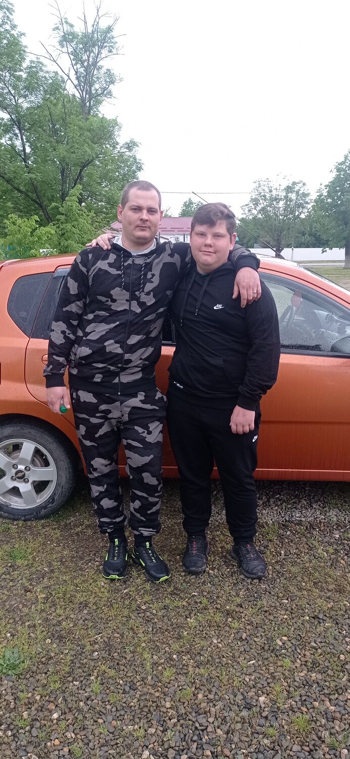  34344469  Pavel, 31 ,    