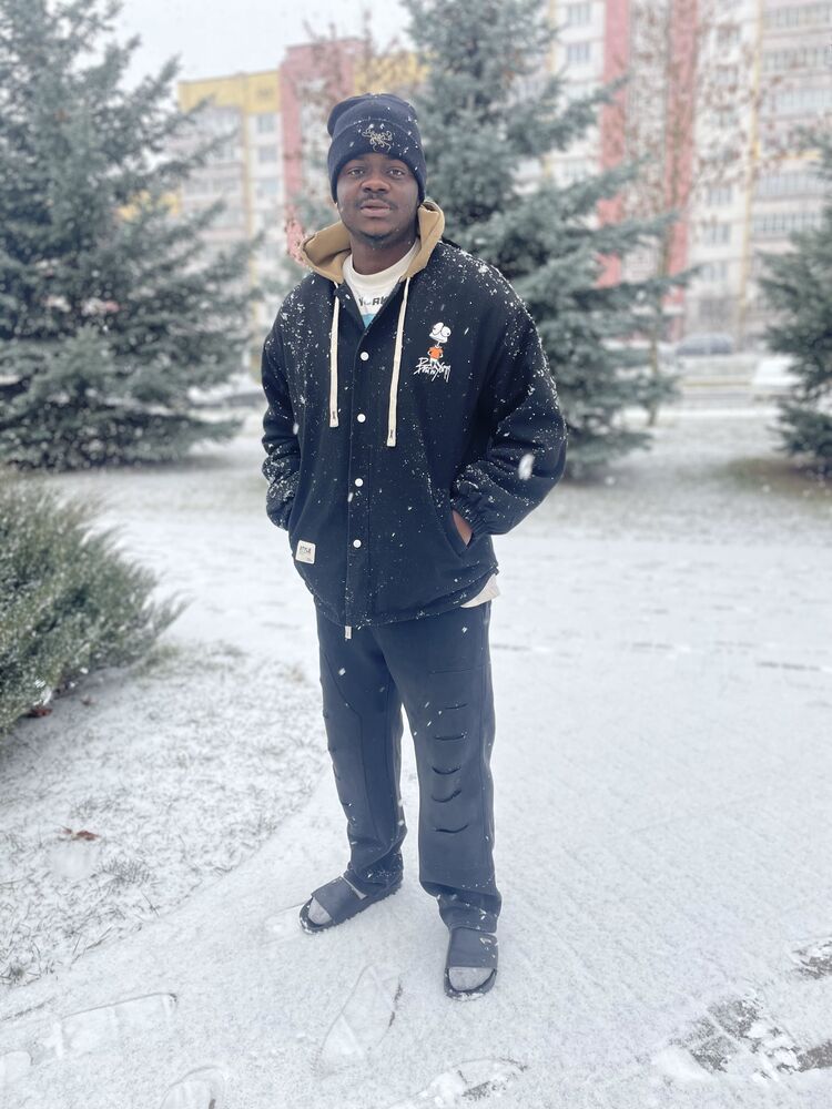  54569359  Chris, 27 ,    