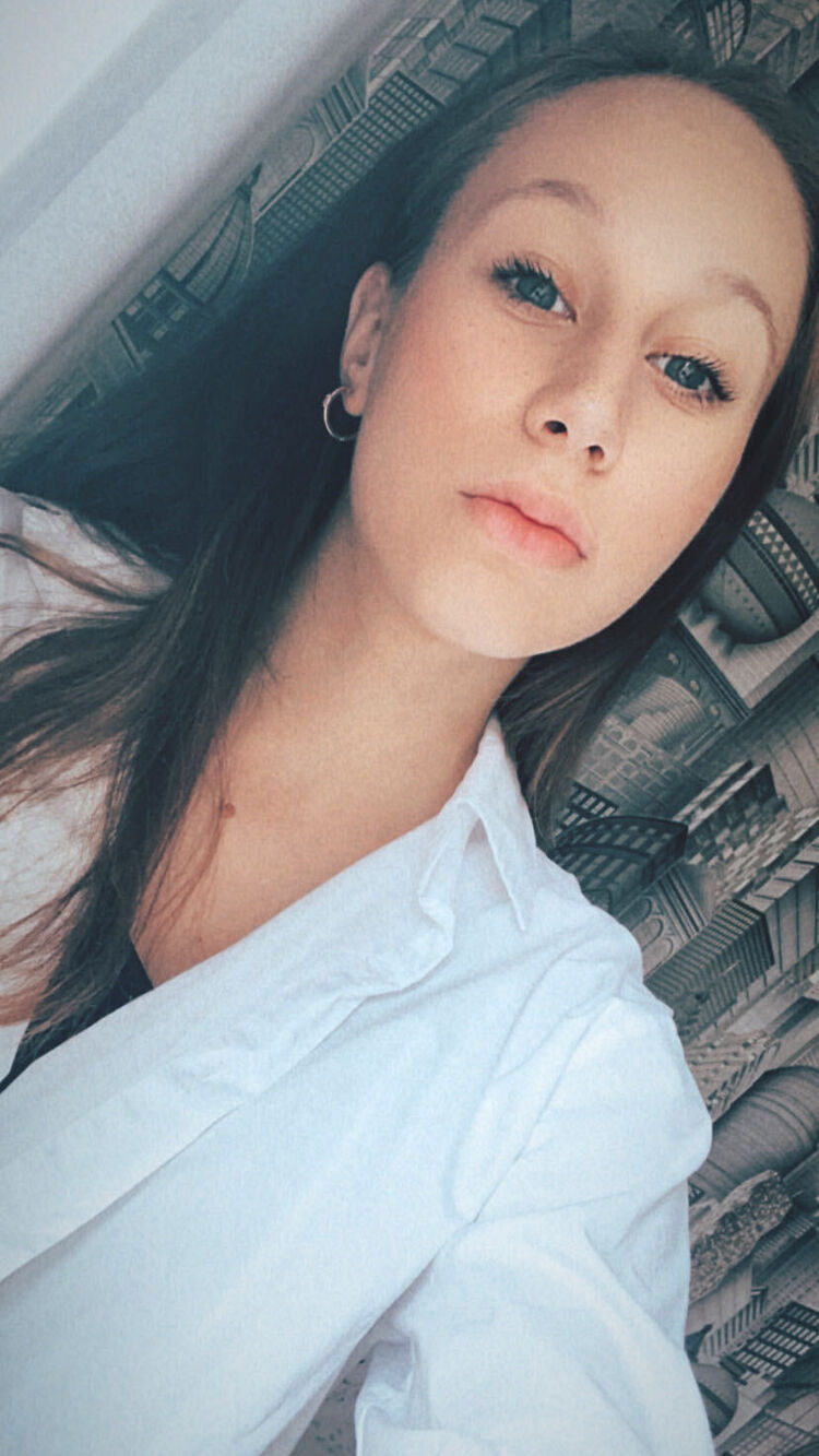  25718599  , 22 ,    
