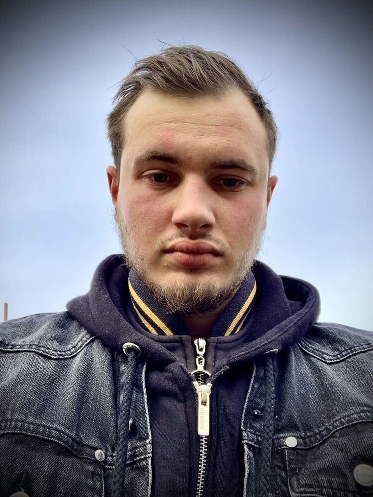  24921319  Vadim, 26 ,    