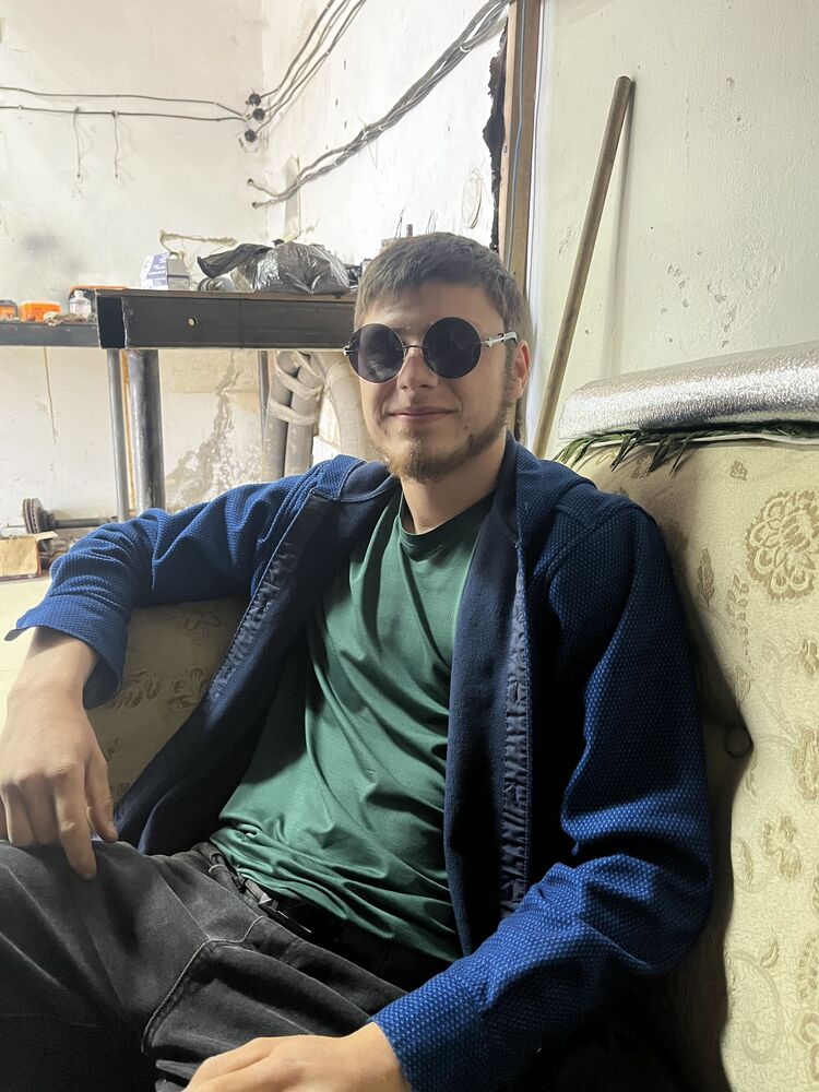  ,   , 19 ,   c 