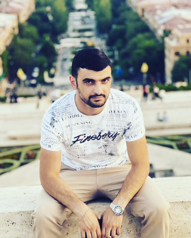  36566669  , 30 ,    