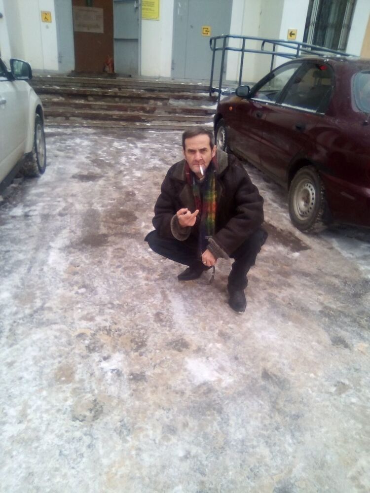  15510689  VALYA, 48 ,    