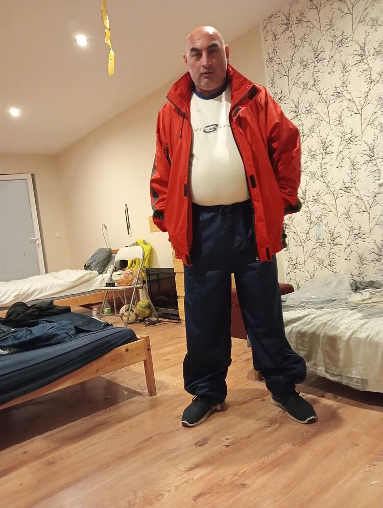  ,   Zurabi, 53 ,   c 