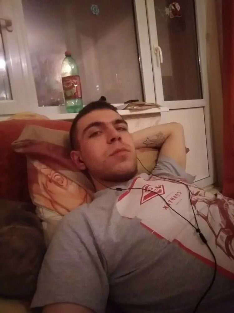  34292589  Pasha, 27 ,     